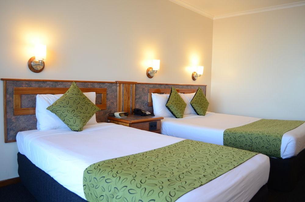 Acacia Court Hotel Кэрнс Экстерьер фото