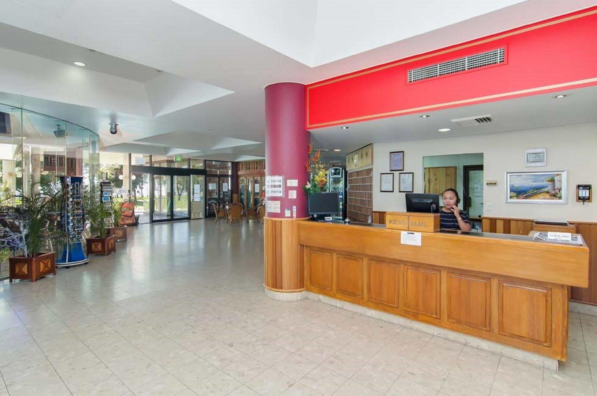 Acacia Court Hotel Кэрнс Экстерьер фото